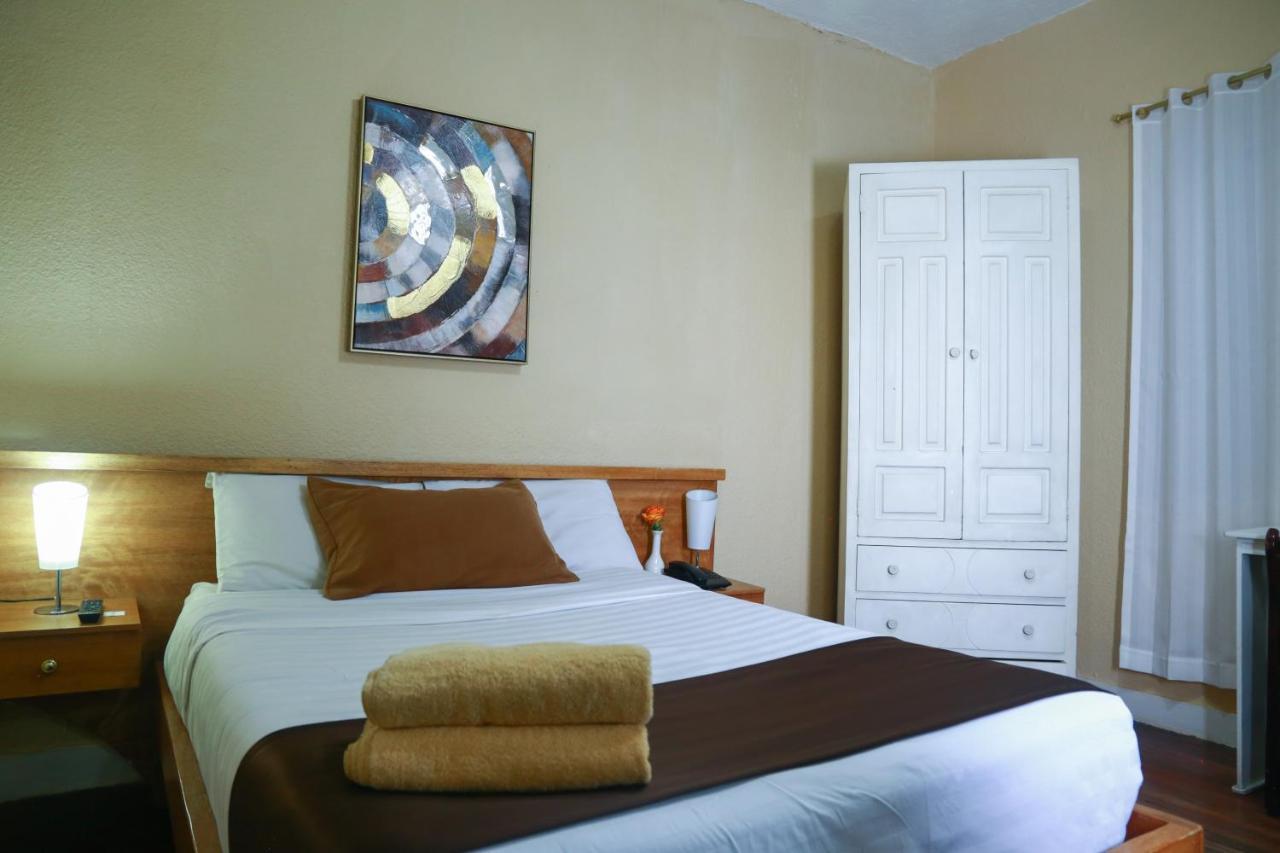 Hostal Loro Verde 基多 外观 照片